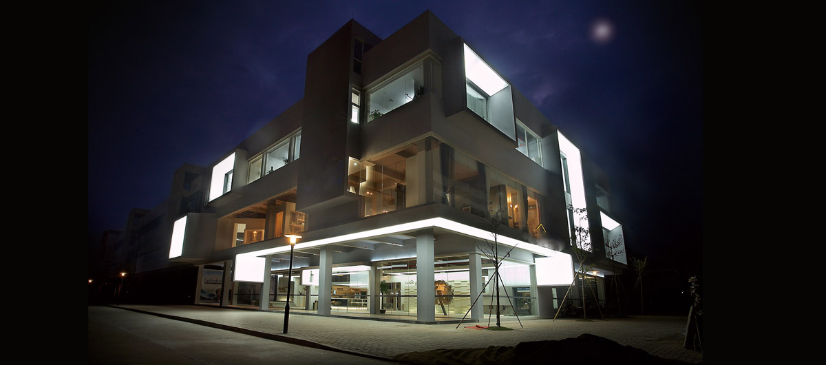 集團(tuán)簡介(圖1) 集團(tuán)簡介(圖1)